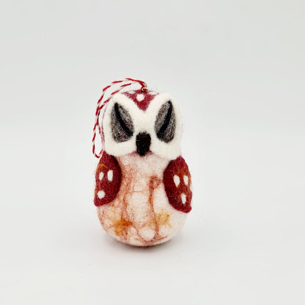 Mrs. Owl, Needle felted with Hanging Thread.