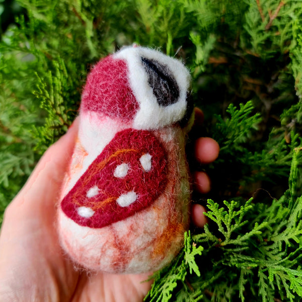 Mrs. Owl, Needle felted with Hanging Thread.