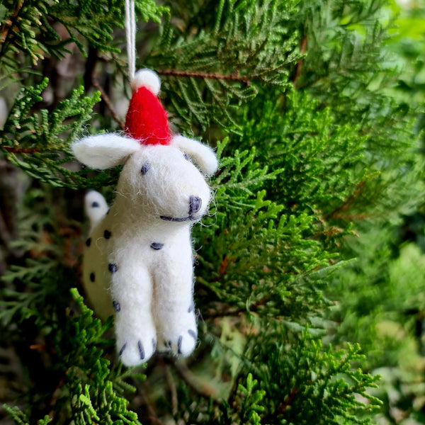 Spotty the dog, Needle felted with Hanging Thread.