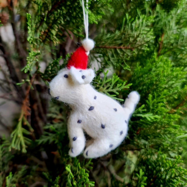 Spotty the dog, Needle felted with Hanging Thread.