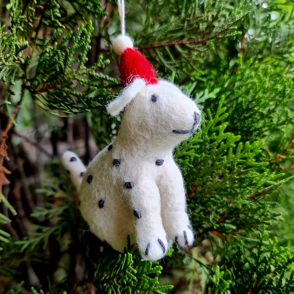 Spotty the dog, Needle felted with Hanging Thread.