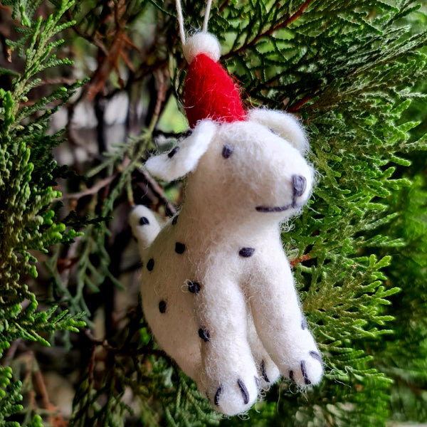 Spotty the dog, Needle felted with Hanging Thread.