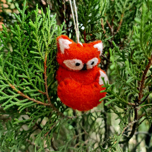 Mr. Felt Fox with Hanging Thread.