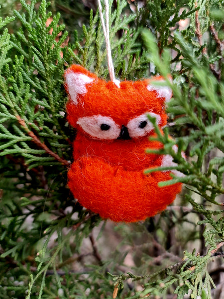 Mr. Felt Fox with Hanging Thread.