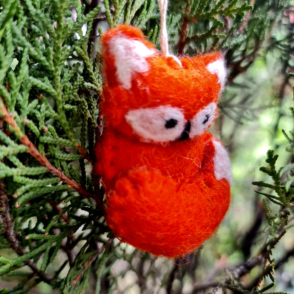 Mr. Felt Fox with Hanging Thread.