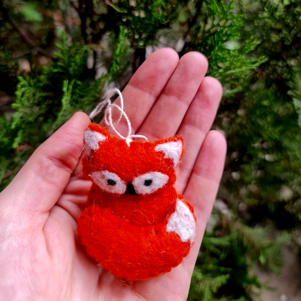 Mr. Felt Fox with Hanging Thread.