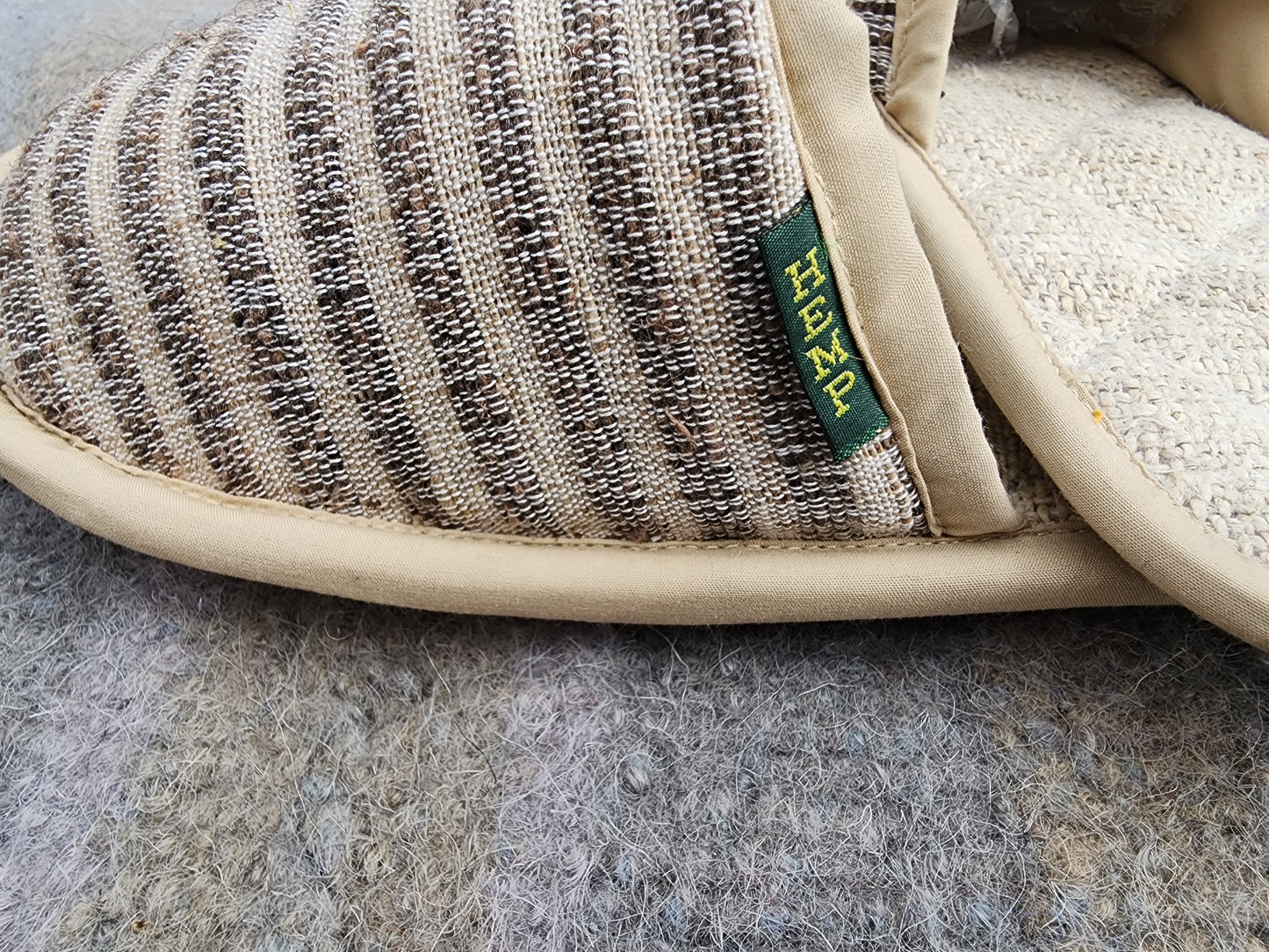 Wild Hemp Slippers Closed toe