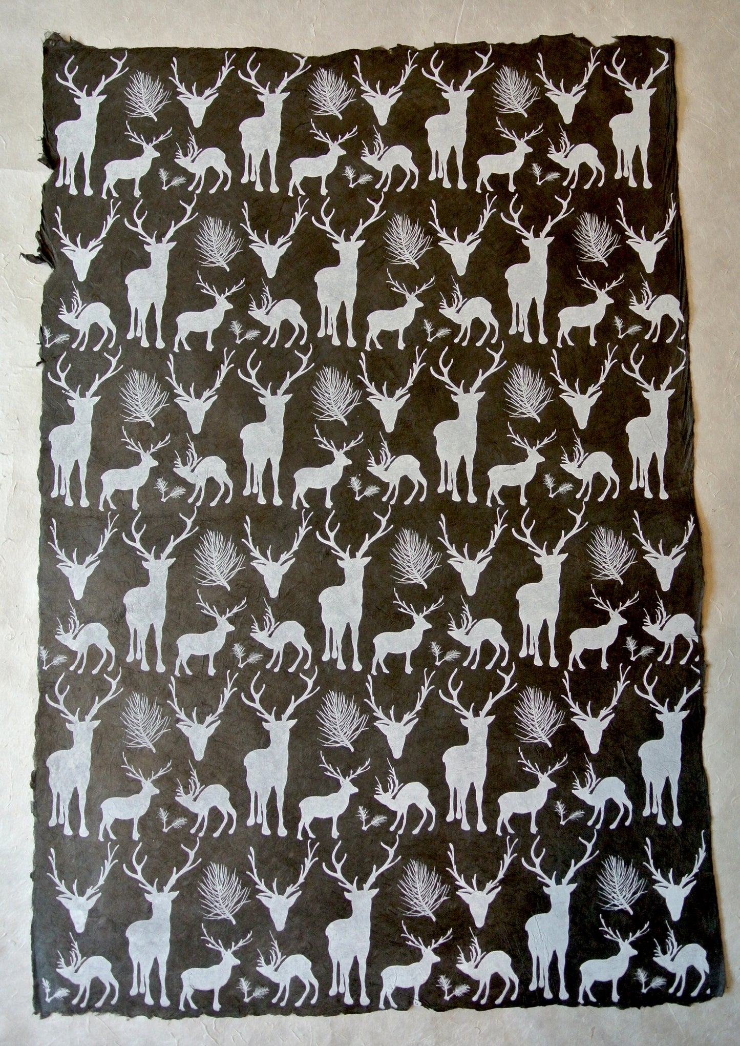 Lokta bundle in Winter Gift Wrap Collection: Six large sheets.