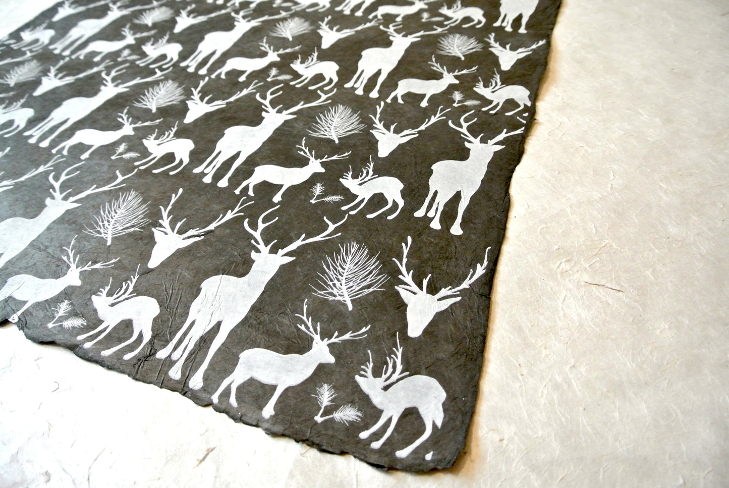 Lokta bundle in Winter Gift Wrap Collection: Six large sheets.