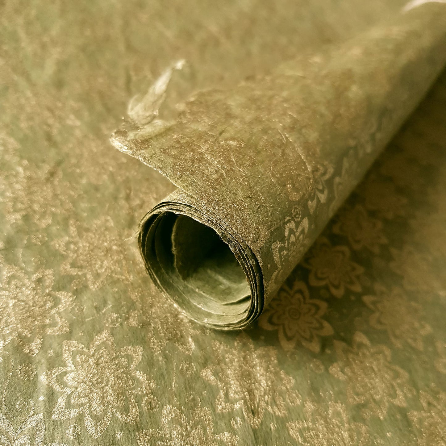 Lokta Paper Bundle - 4 Large Sheets 75 x50cm - Flowers of Gold Silk Screen Collection