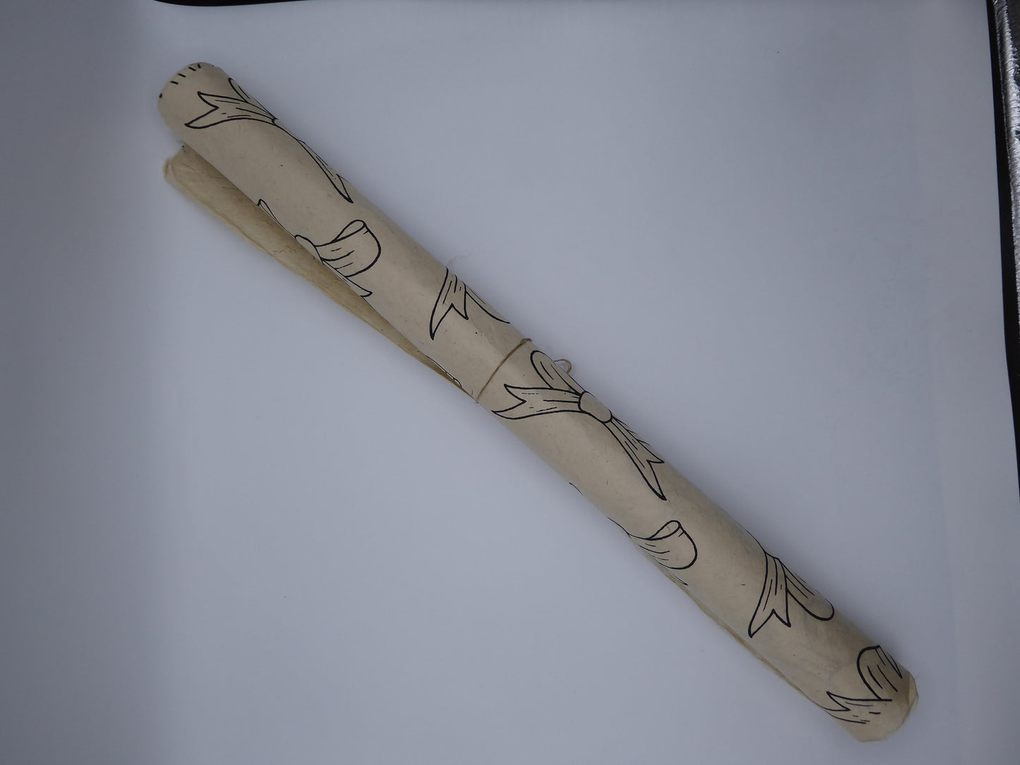 Lokta bundle in Winter Gift Wrap Collection: Six large sheets.