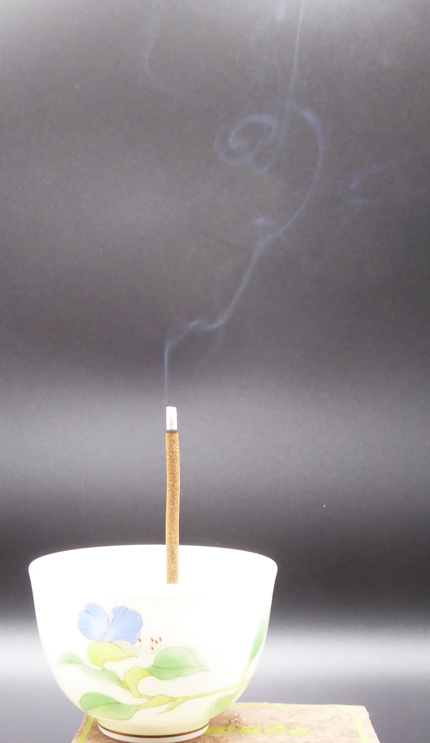 Lawudo Incense -  Non Toxic, Chemical Free, All Natural Incense Sticks. Hand Rolled Himalayan Juniper, Rhododendron, Cedar and Kaulo