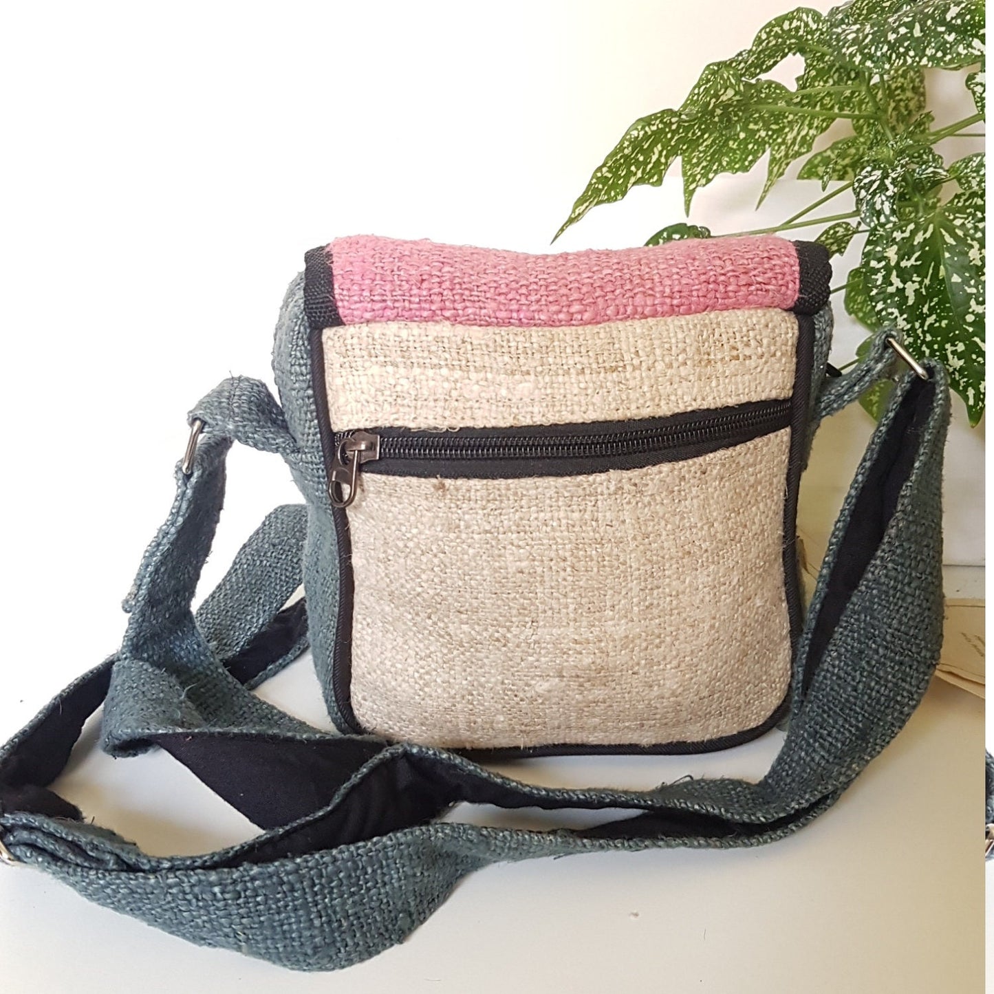 Wild Hemp cross-body 'Bhumi' bag