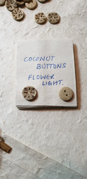 Coconut Buttons, Flower Design