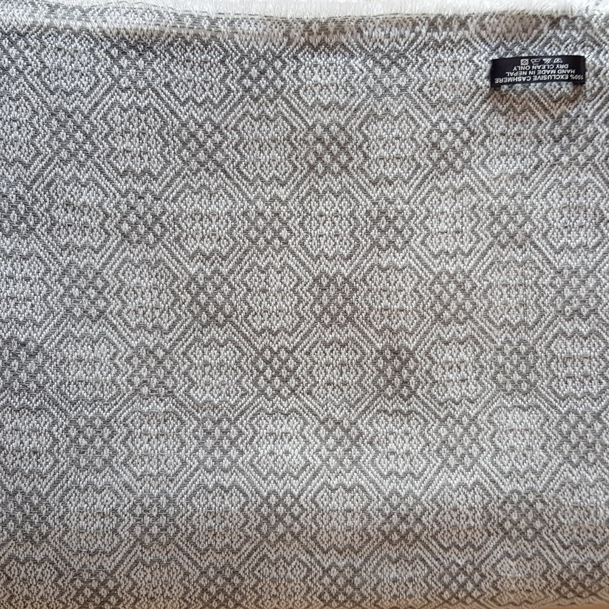 Cashmere blanket, Grey & White Tibetan Infinity Knot