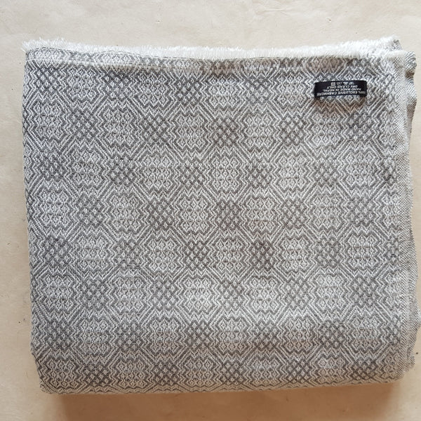 Cashmere blanket, Grey & White Tibetan Infinity Knot