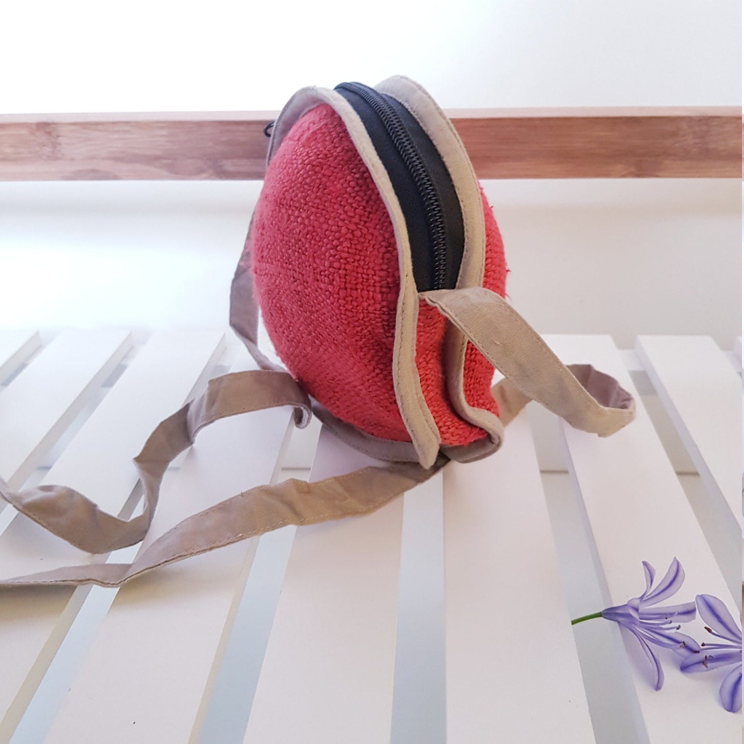 Circular Wild Hemp Crossbody Bag