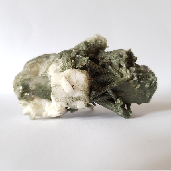 Chlorite Quartz Crystal Cluster from Ganesh Himal, Nepal. Himalayan Green Phantom Quartz. 85gram. Very Rare