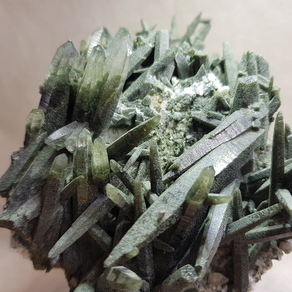 Chlorite Quartz Crystal Cluster from Ganesh Himal, Nepal. Himalayan Green Phantom Quartz. 426gram. Very Rare