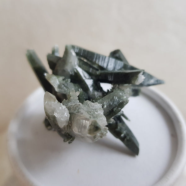 Chlorite Quartz Crystal Cluster from Ganesh Himal, Nepal. Himalayan Green Phantom Quartz. 29gram. Very Rare