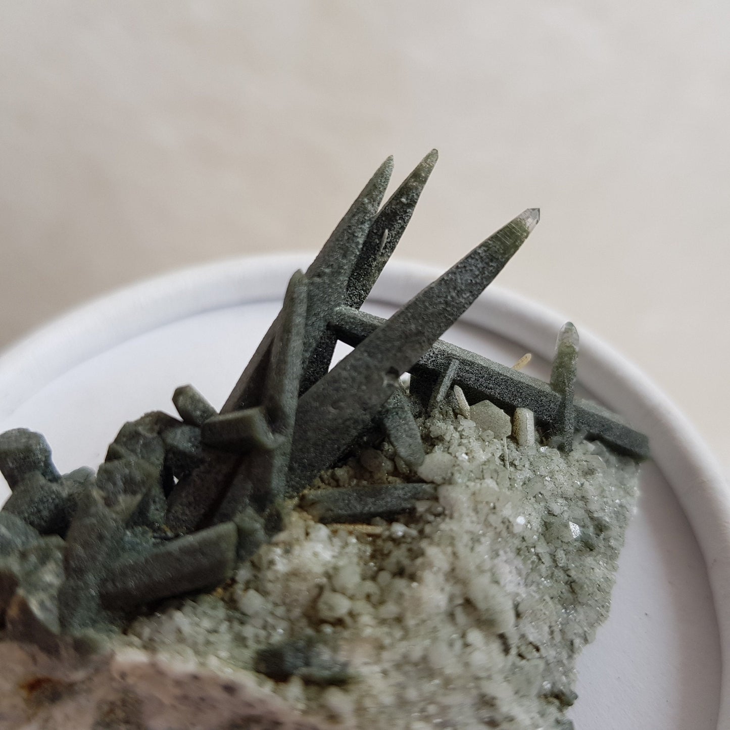 Chlorite Quartz Crystal Cluster from Ganesh Himal, Nepal. Himalayan Green Phantom Quartz. 30gram. Very Rare