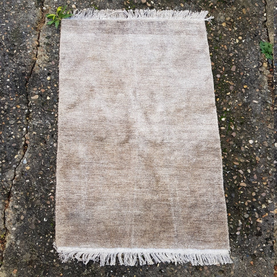 Chunky Hand Knotted Hemp Rug