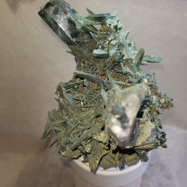 Chlorite Quartz Crystal Cluster from Ganesh Himal, Nepal. Himalayan Green Phantom Quartz. 366gram. Very Rare