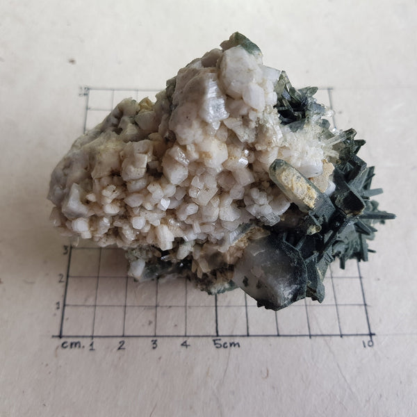 Chlorite Quartz Crystal Cluster from Ganesh Himal, Nepal. Himalayan Green Phantom Quartz. 368gram. Very Rare