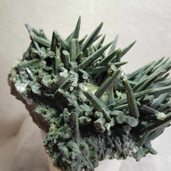 Chlorite Quartz Crystal Cluster from Ganesh Himal, Nepal. Himalayan Green Phantom Quartz. 304gram. Very Rare