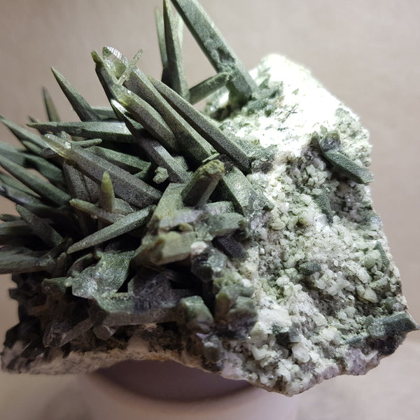 Chlorite Quartz Crystal Cluster from Ganesh Himal, Nepal. Himalayan Green Phantom Quartz. 490gram. Very Rare