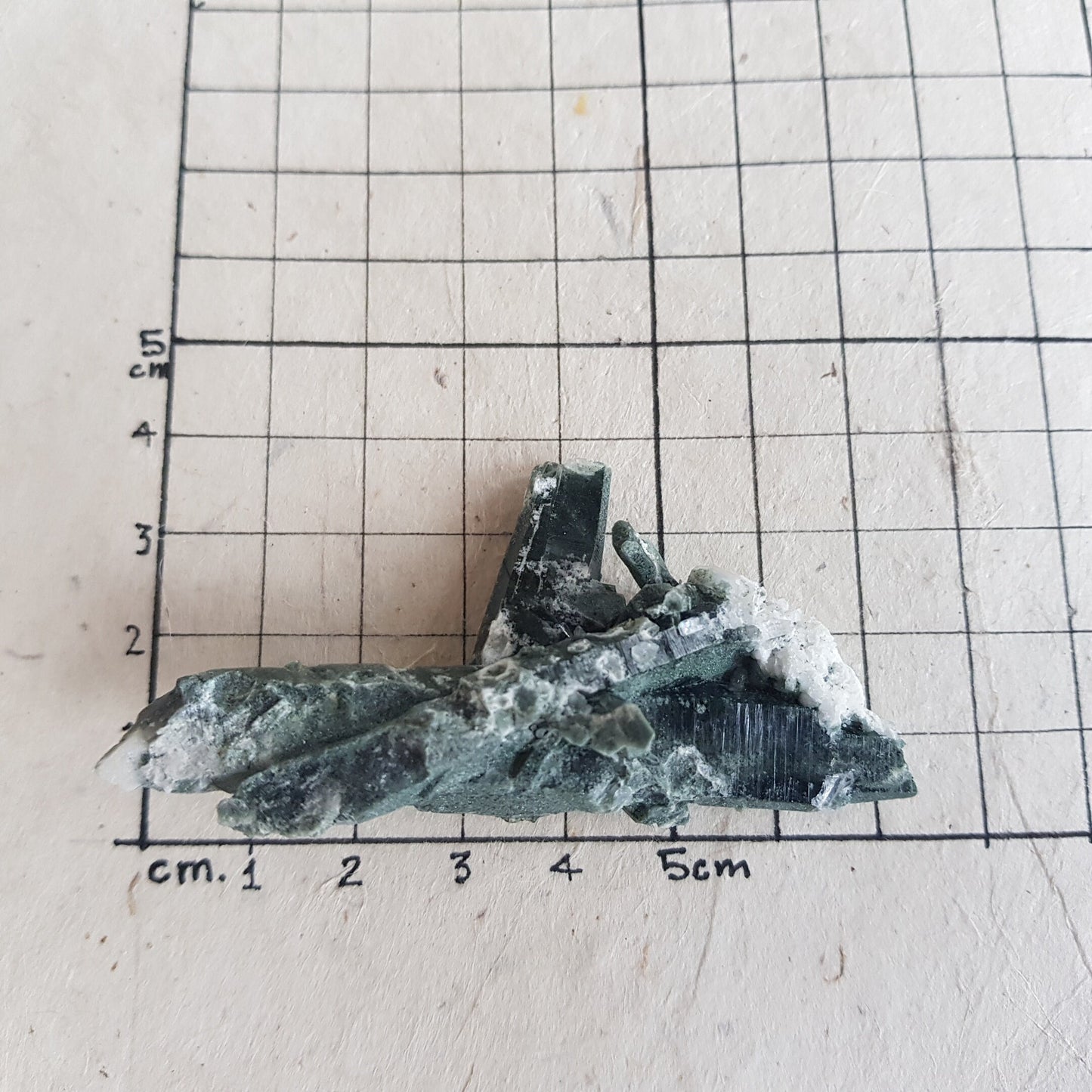 Chlorite Quartz Crystal Cluster from Ganesh Himal, Nepal. Himalayan Green Phantom Quartz. 21gram. Very Rare