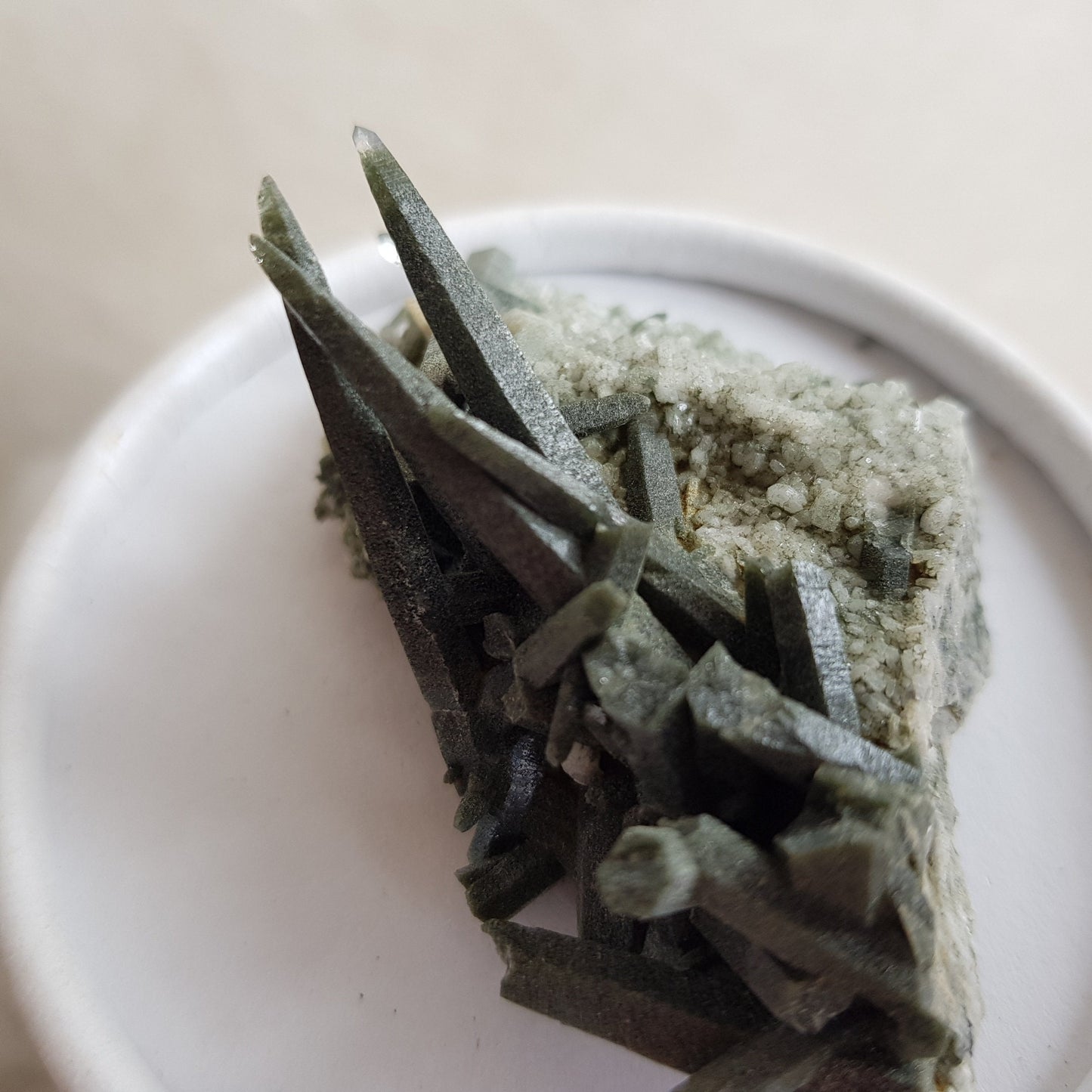 Chlorite Quartz Crystal Cluster from Ganesh Himal, Nepal. Himalayan Green Phantom Quartz. 30gram. Very Rare