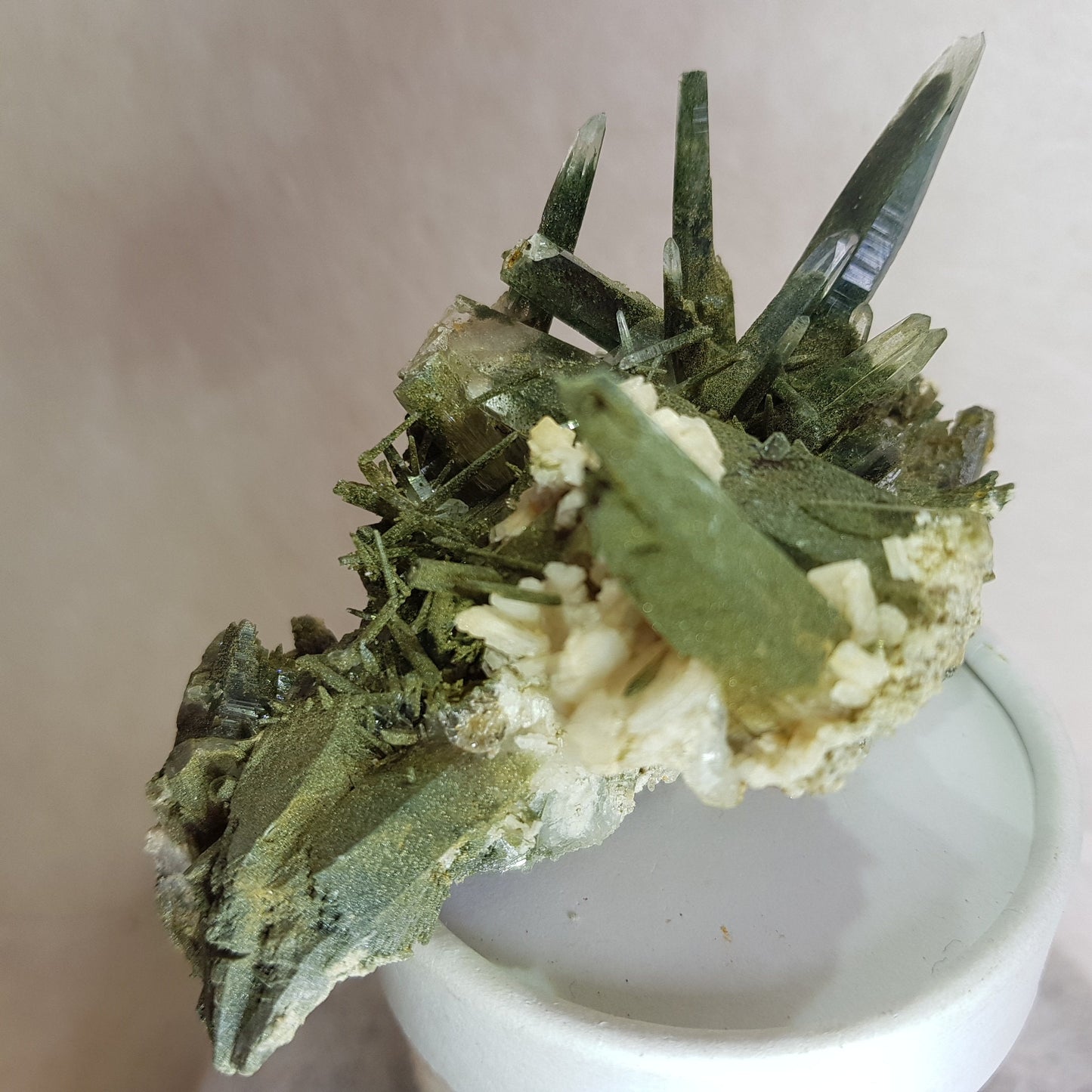 Quartz Crystal Cluster from Ganesh Himal, Nepal. Himalayan Quartz. 156gram. Very Rare