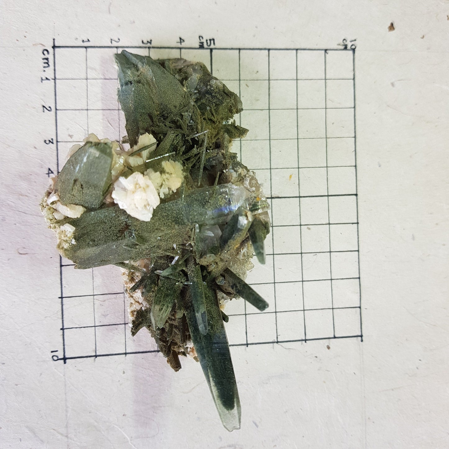 Quartz Crystal Cluster from Ganesh Himal, Nepal. Himalayan Quartz. 156gram. Very Rare