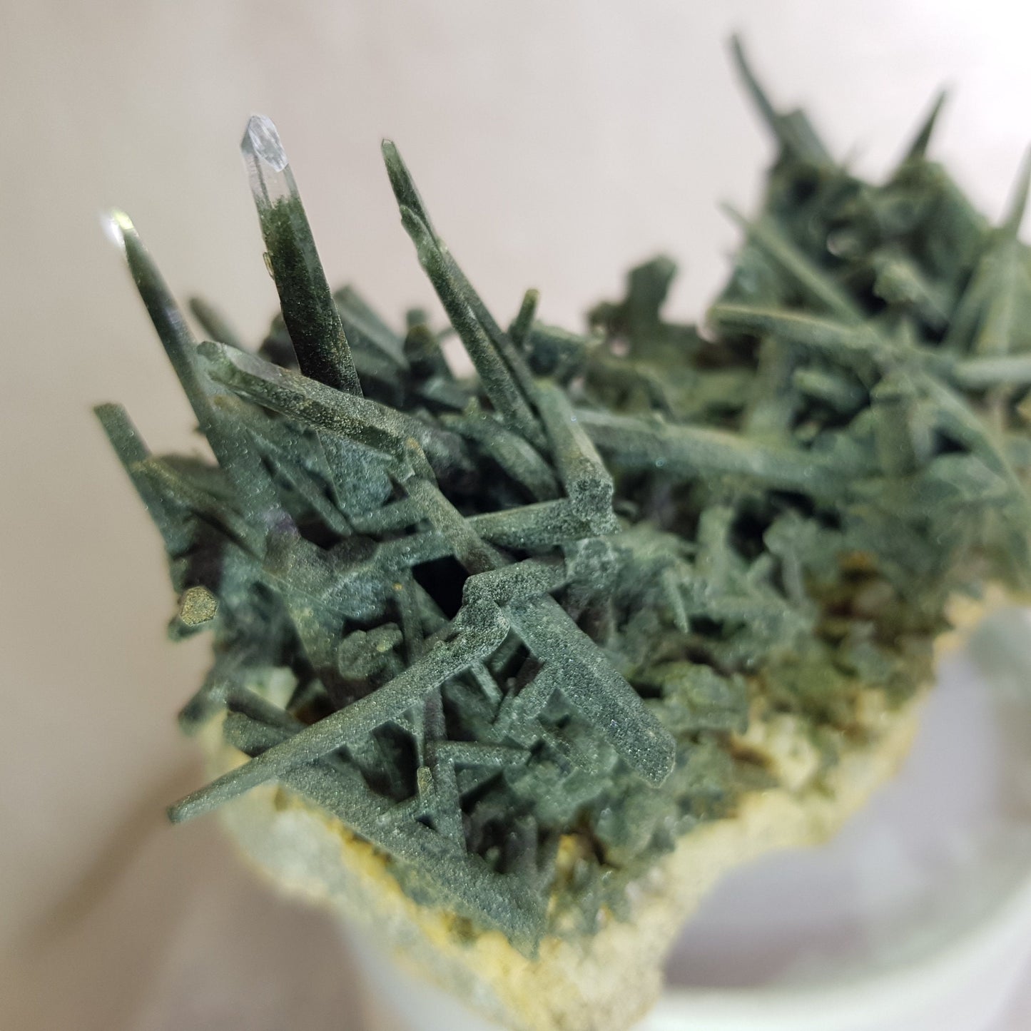 Quartz Crystal Cluster from Ganesh Himal, Nepal. Himalayan Quartz. 156gram. Very Rare