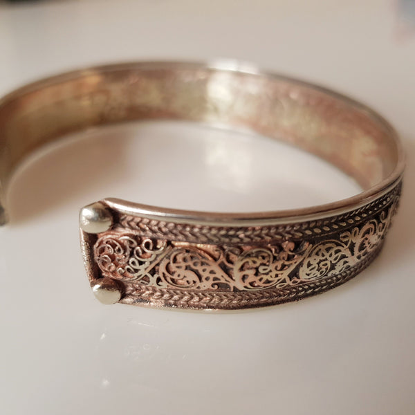Handmade Tri-Metal Bracelet, Floral String Pattern