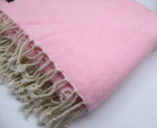 Cashmere blanket, Pink tassles